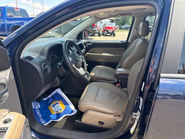 Used 2015 Jeep Compass High Altitude FWD image 10