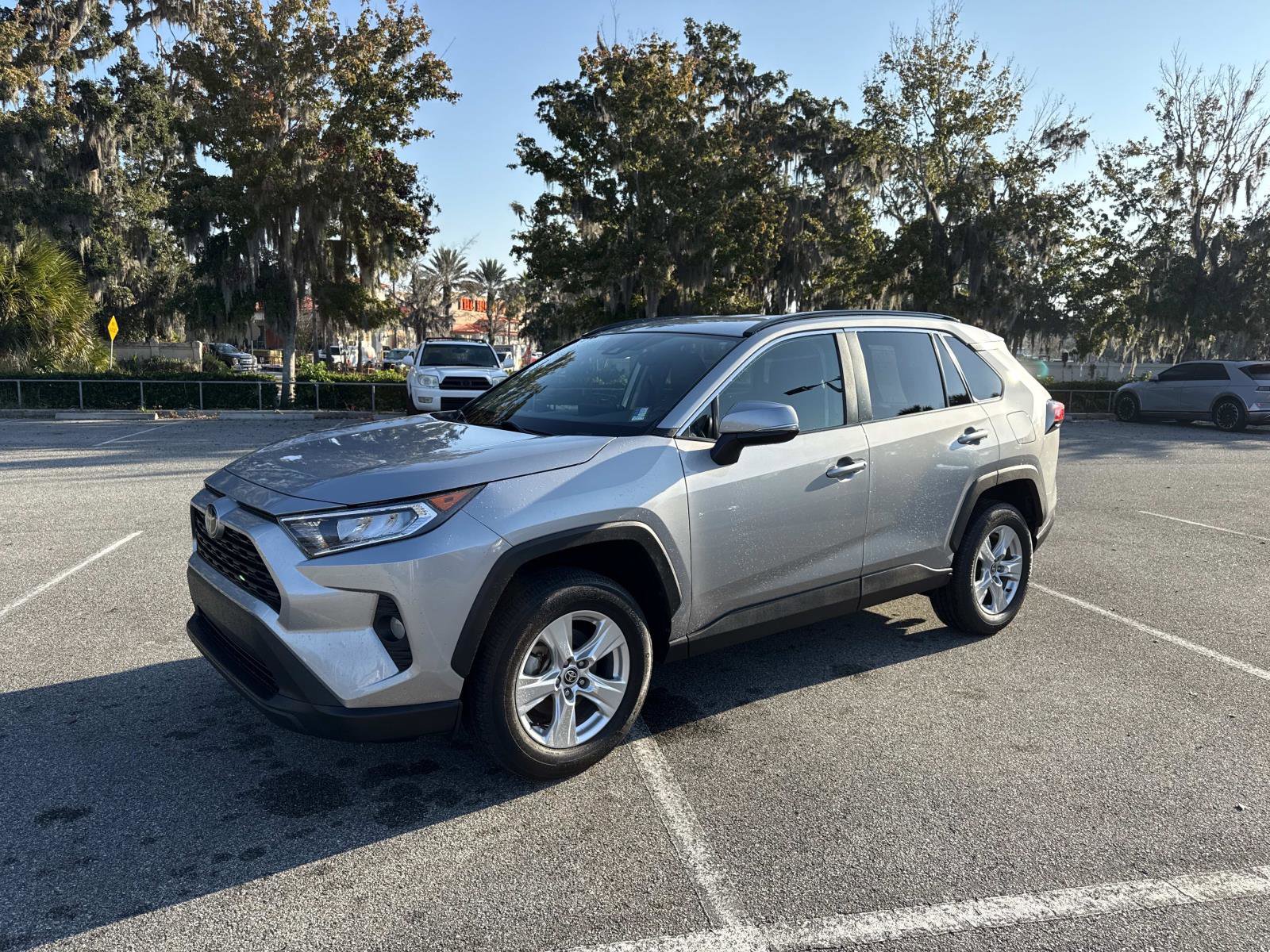 Used 2021 Toyota RAV4 XLE image 7
