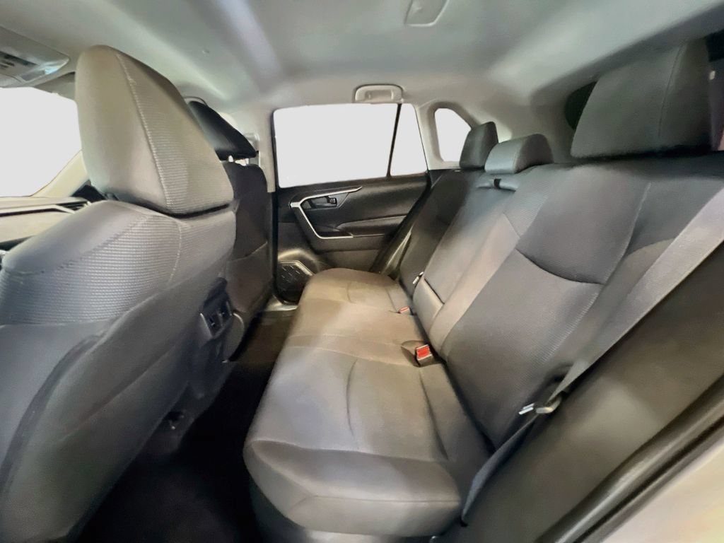 Used 2024 Toyota RAV4 LE AWD/4WD image 22