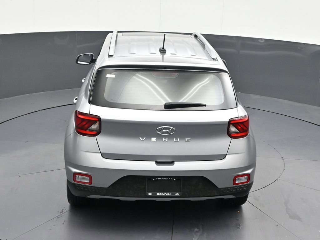 Used 2023 Hyundai Venue SEL w/ Cargo Package FWD image 19