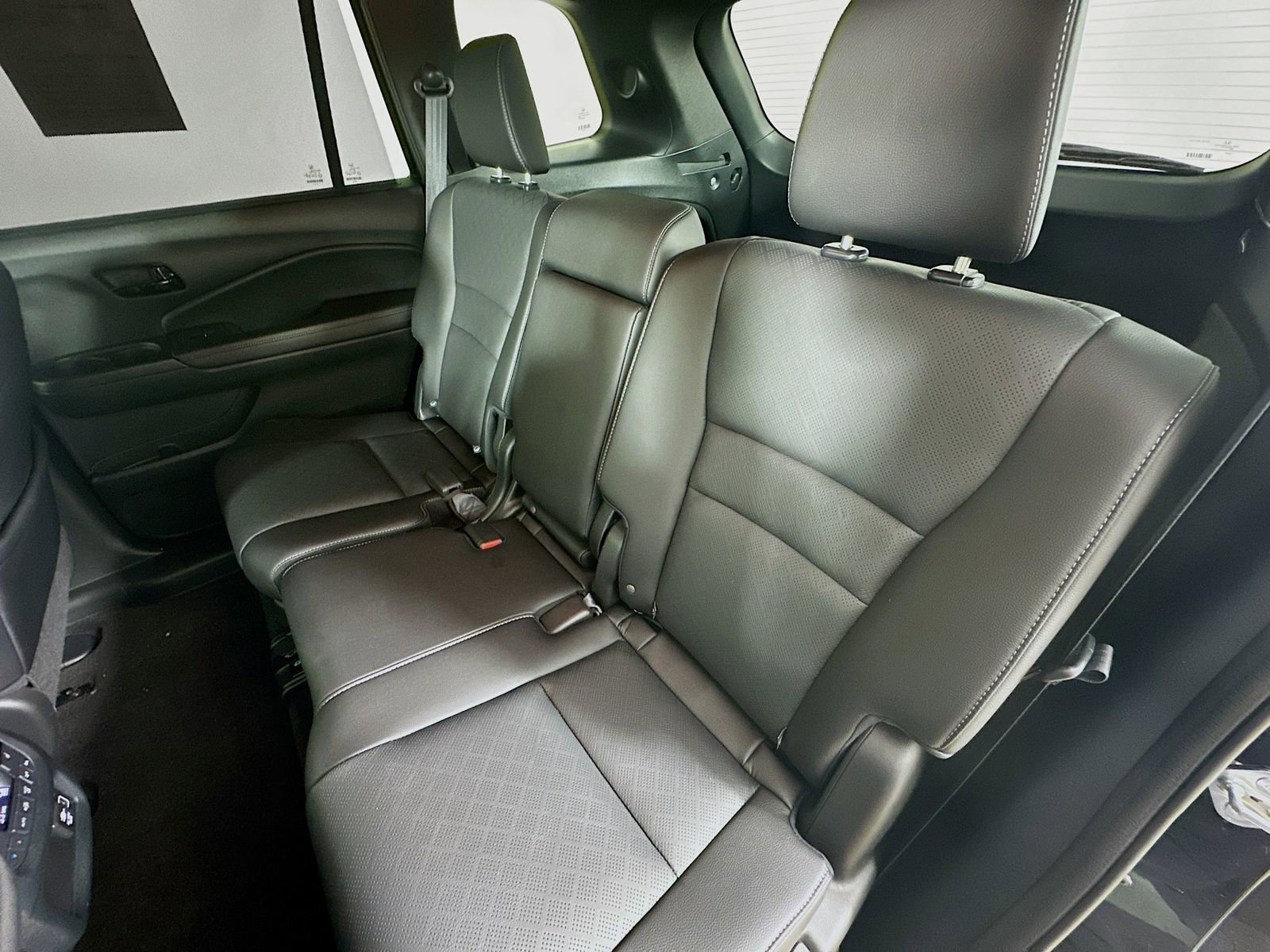 Used 2023 Honda Passport Elite image 37