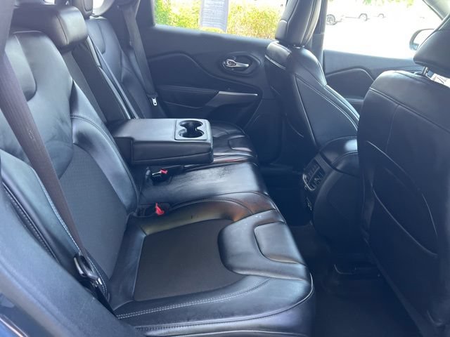 Used 2021 Jeep Cherokee Latitude Plus AWD/4WD image 8