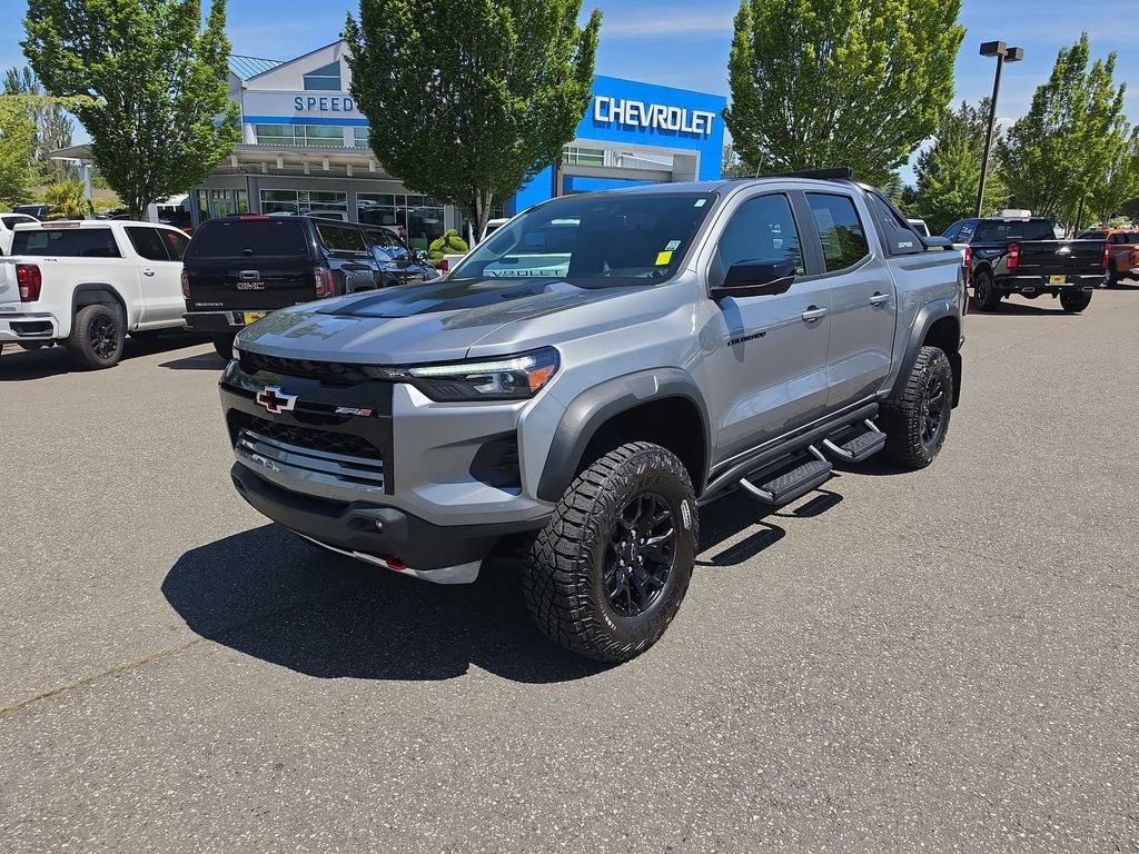 Certified 2025 Chevrolet Colorado ZR2 w/ Midnight Edition AWD/4WD image 1