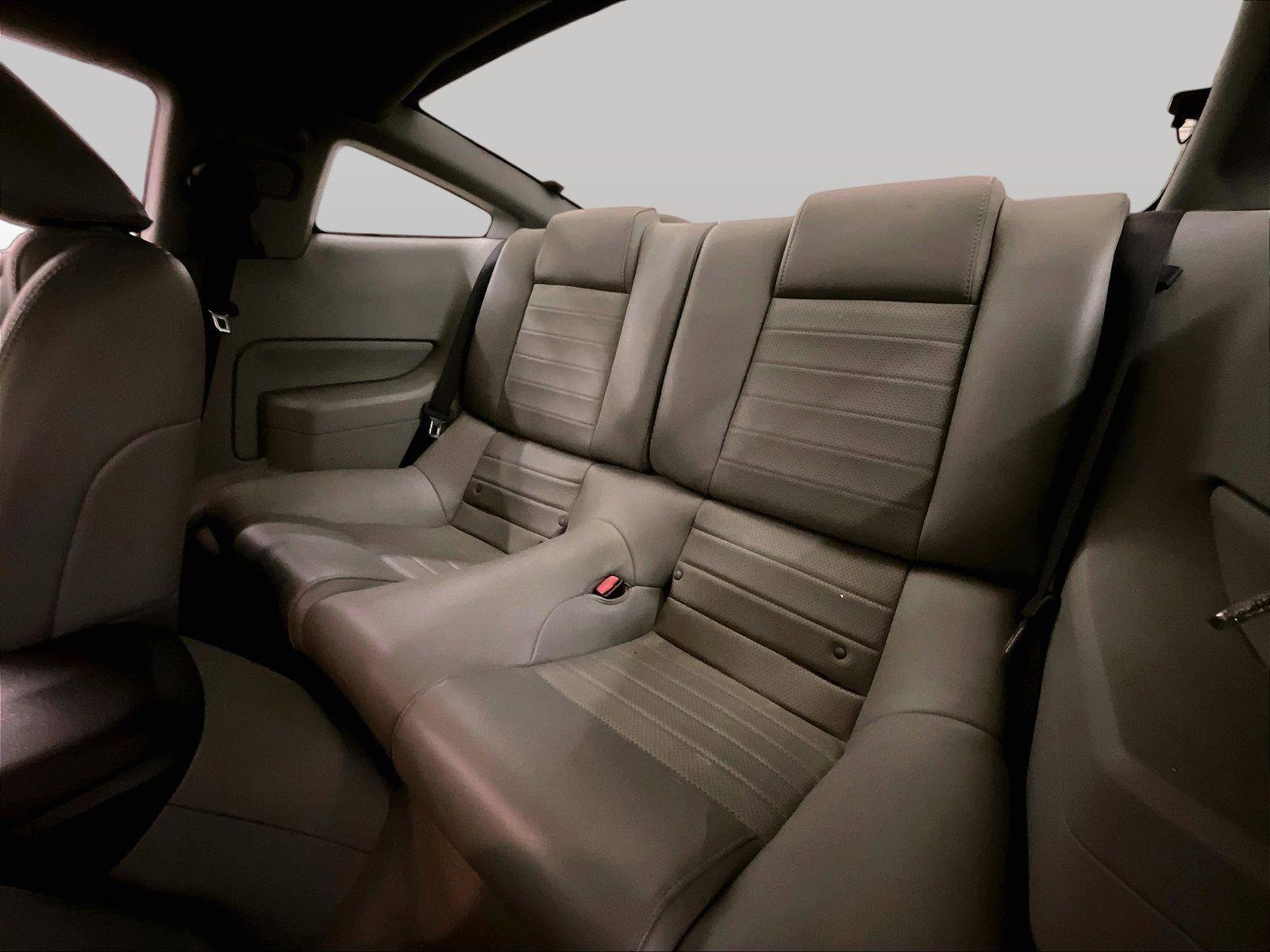 Used 2006 Ford Mustang GT Premium RWD image 25