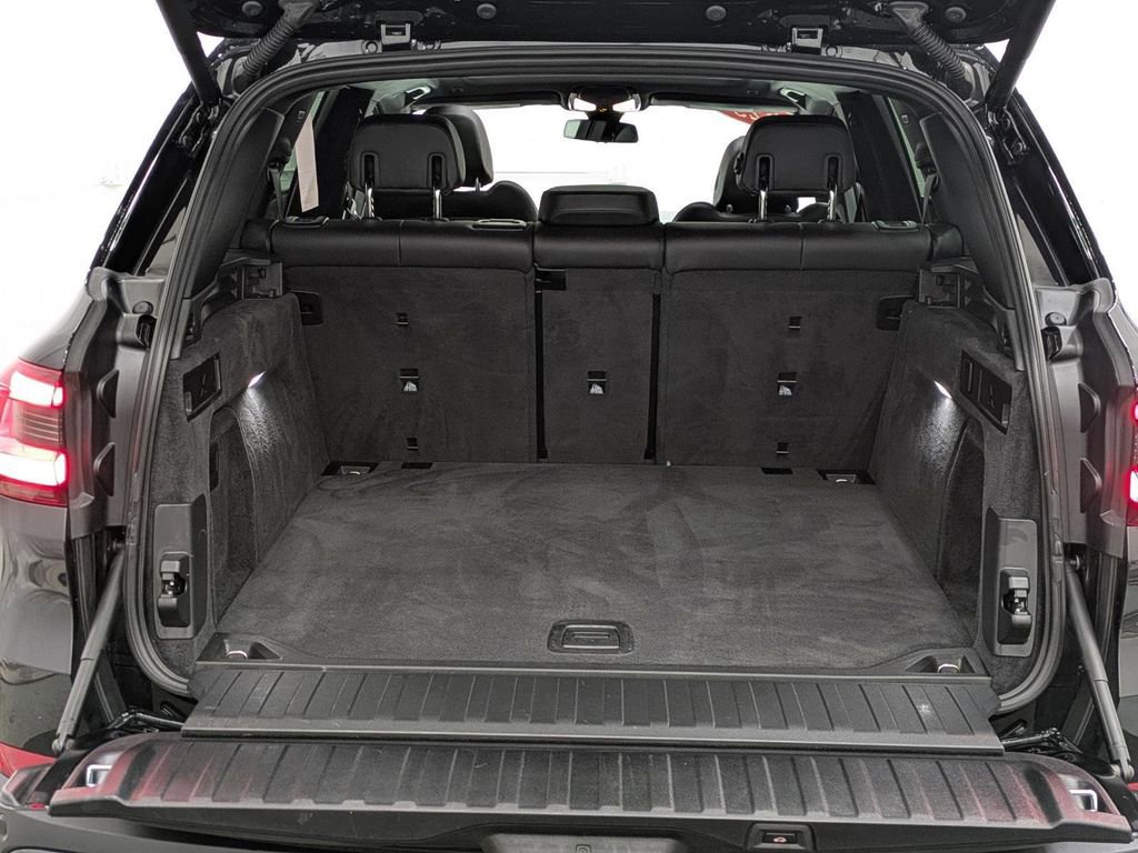 Used 2023 BMW X5 xDrive40i w/ Premium Package AWD/4WD image 18
