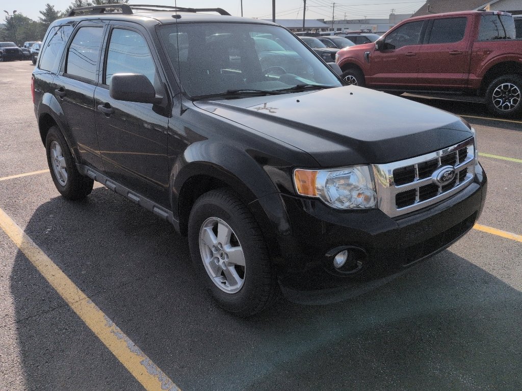 Used 2012 Ford Escape XLT FWD image 2