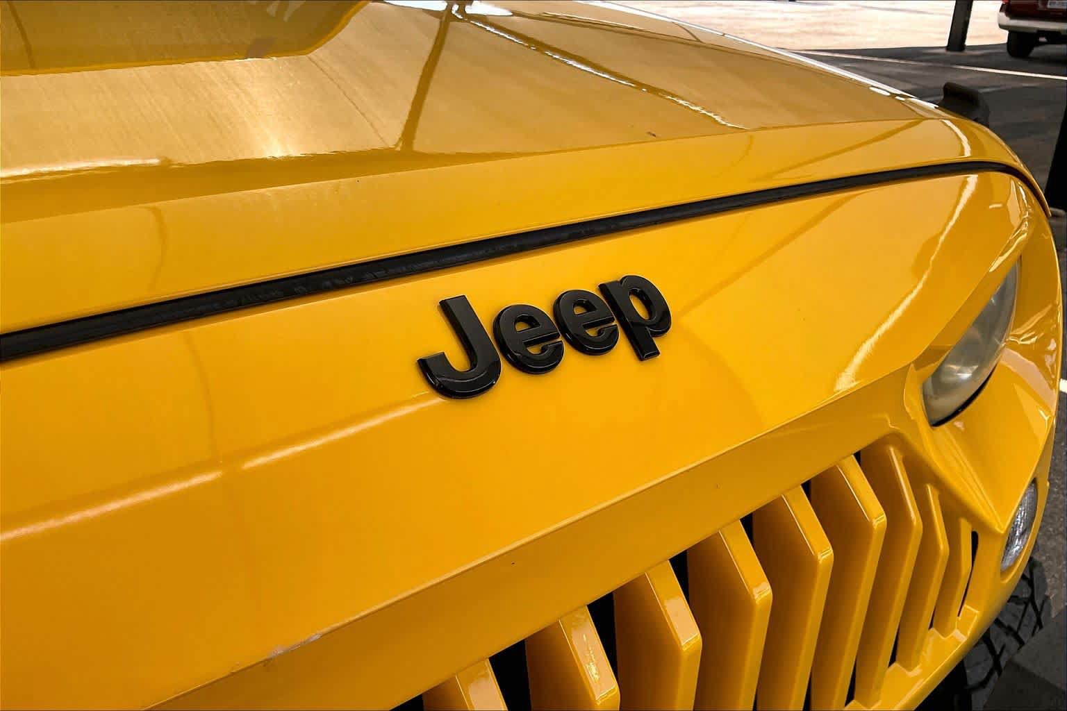 Used 2015 Jeep Wrangler Unlimited Sport w/ Quick Order Package 24S AWD/4WD image 30