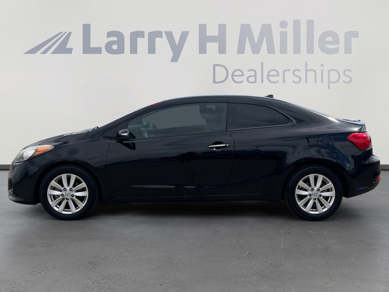 Used 2014 Kia Forte Koup EX w/ EX Premium Package image 2