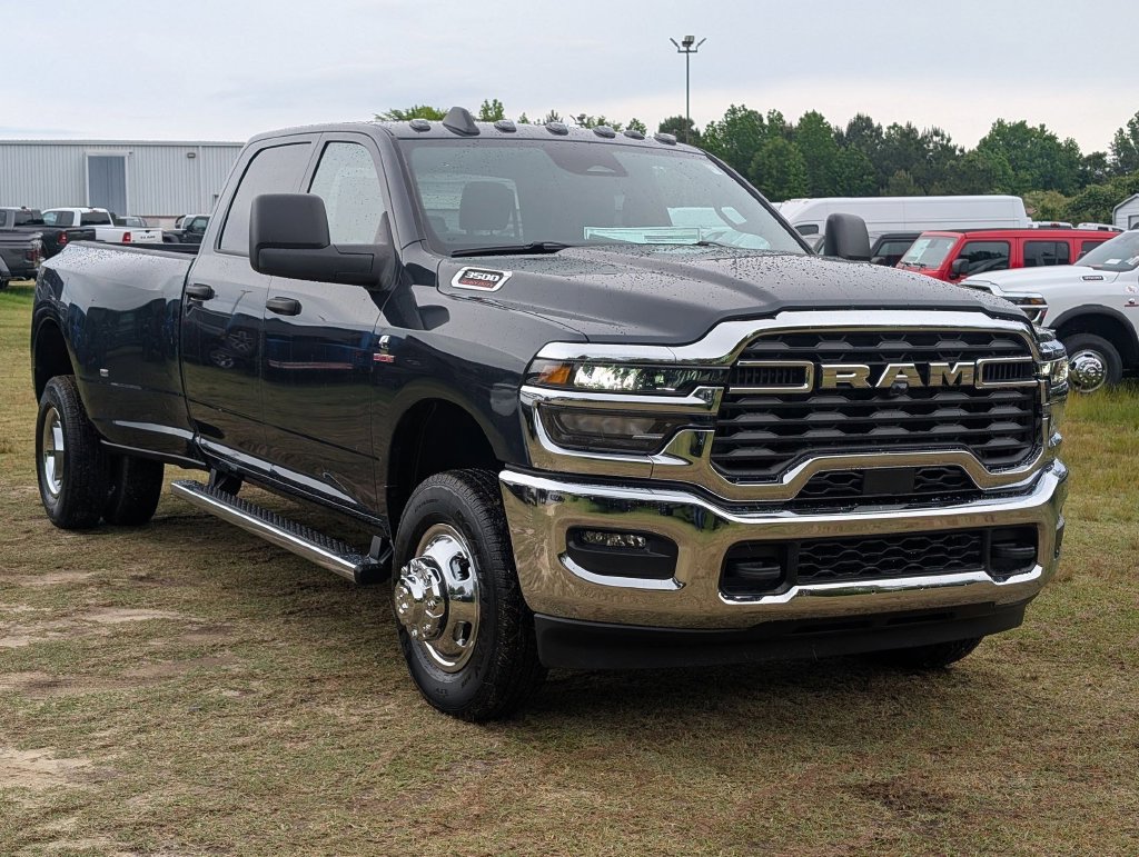 New 2026 RAM 3500 Tradesman w/ Chrome Appearance Group A AWD/4WD image 2