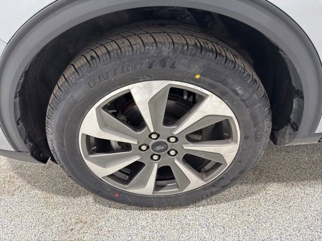 Used 2024 Ford Escape Platinum image 37