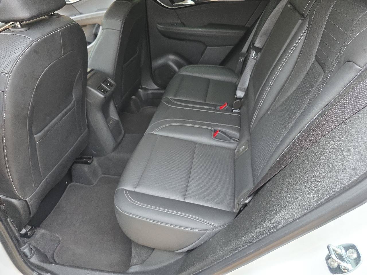 Used 2024 Buick Envision Preferred AWD/4WD image 8
