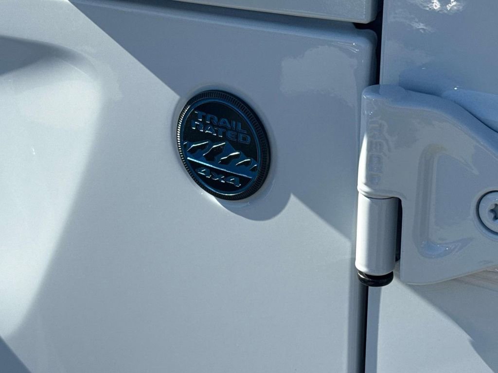 Used 2024 Jeep Wrangler Unlimited image 8