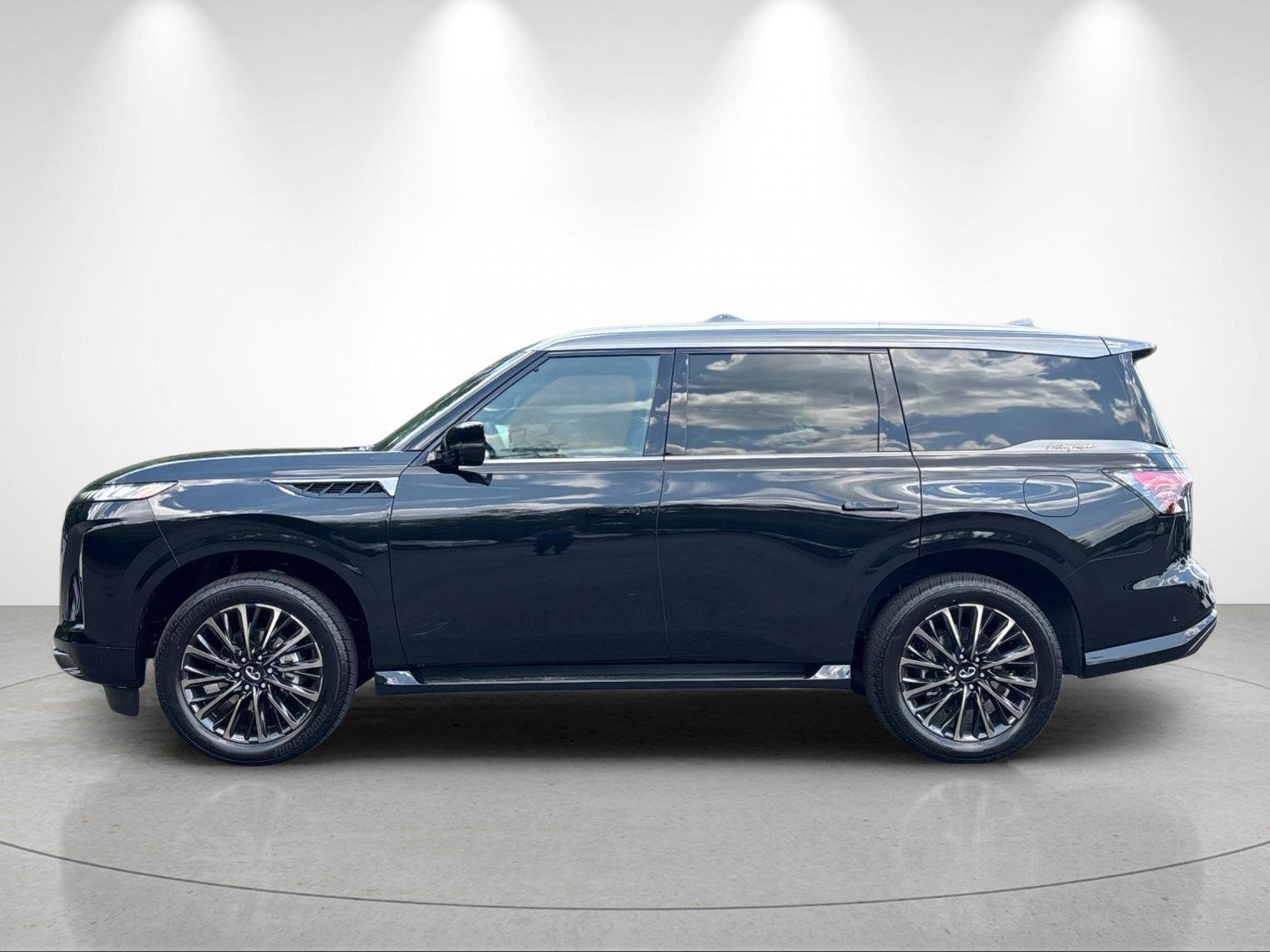 New 2027 INFINITI QX80 Autograph AWD/4WD image 2