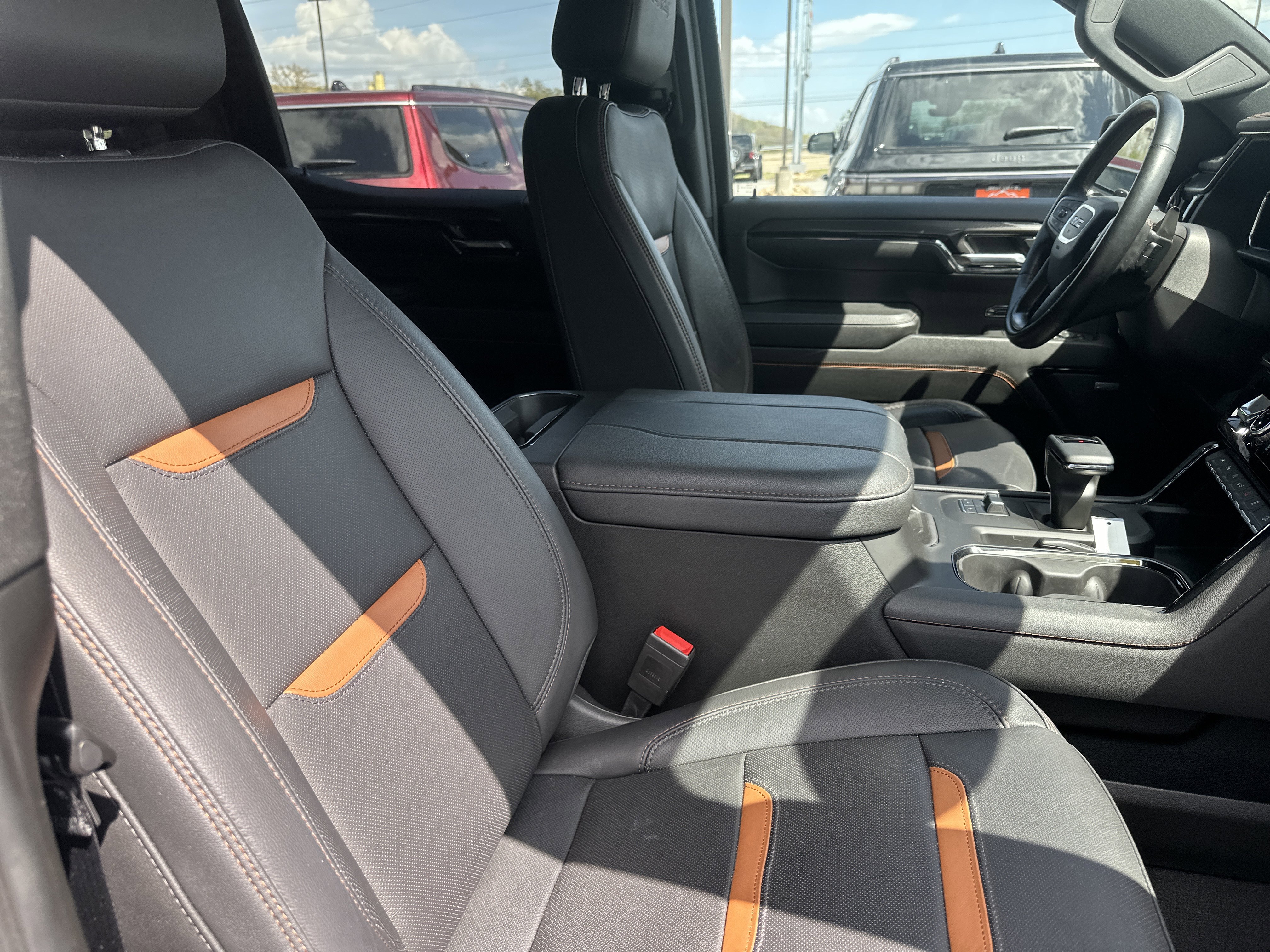 Used 2024 GMC Sierra 1500 AT4 w/ Technology Package image 34