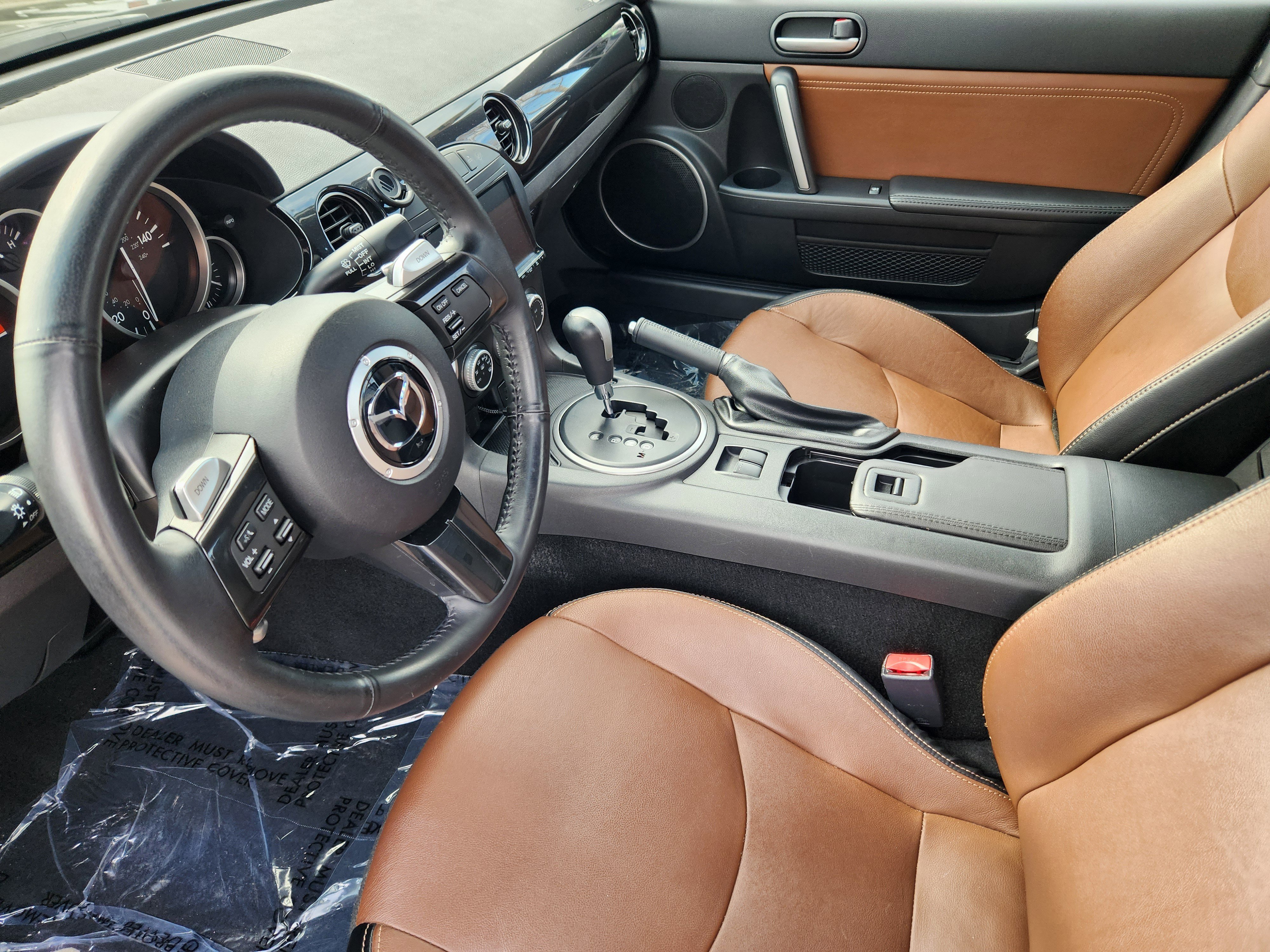 Used 2015 MAZDA MX-5 Miata Grand Touring w/ Premium Package image 9