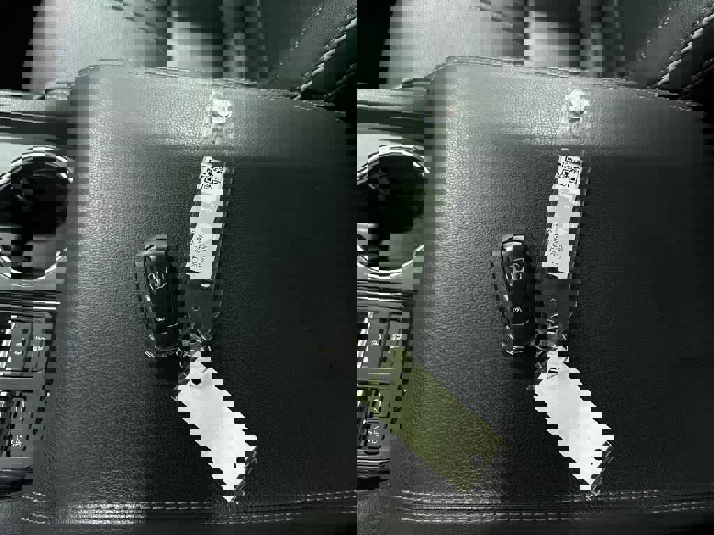 Used 2023 Honda Pilot Elite image 36