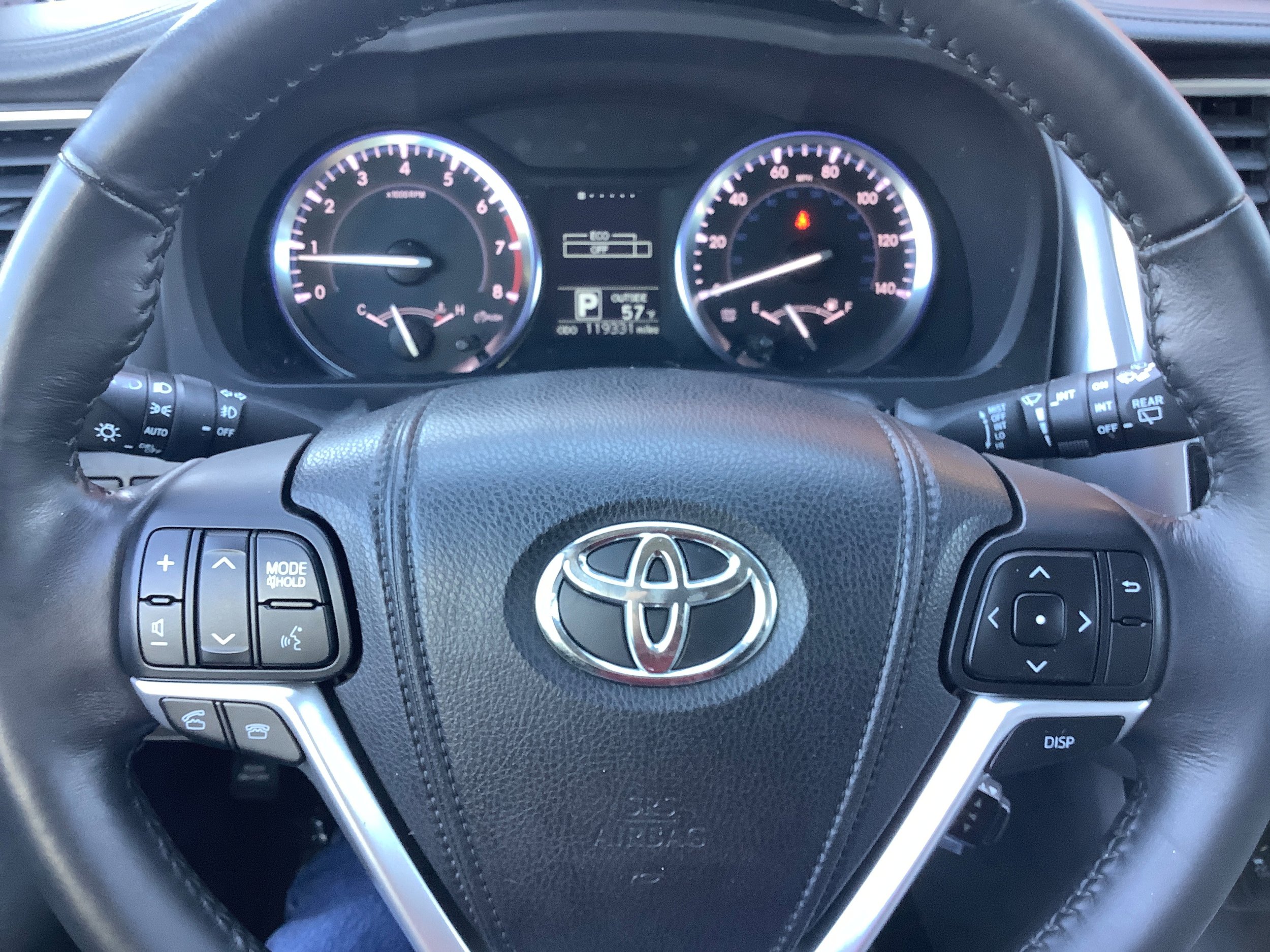 Used 2015 Toyota Highlander Plus AWD/4WD image 19