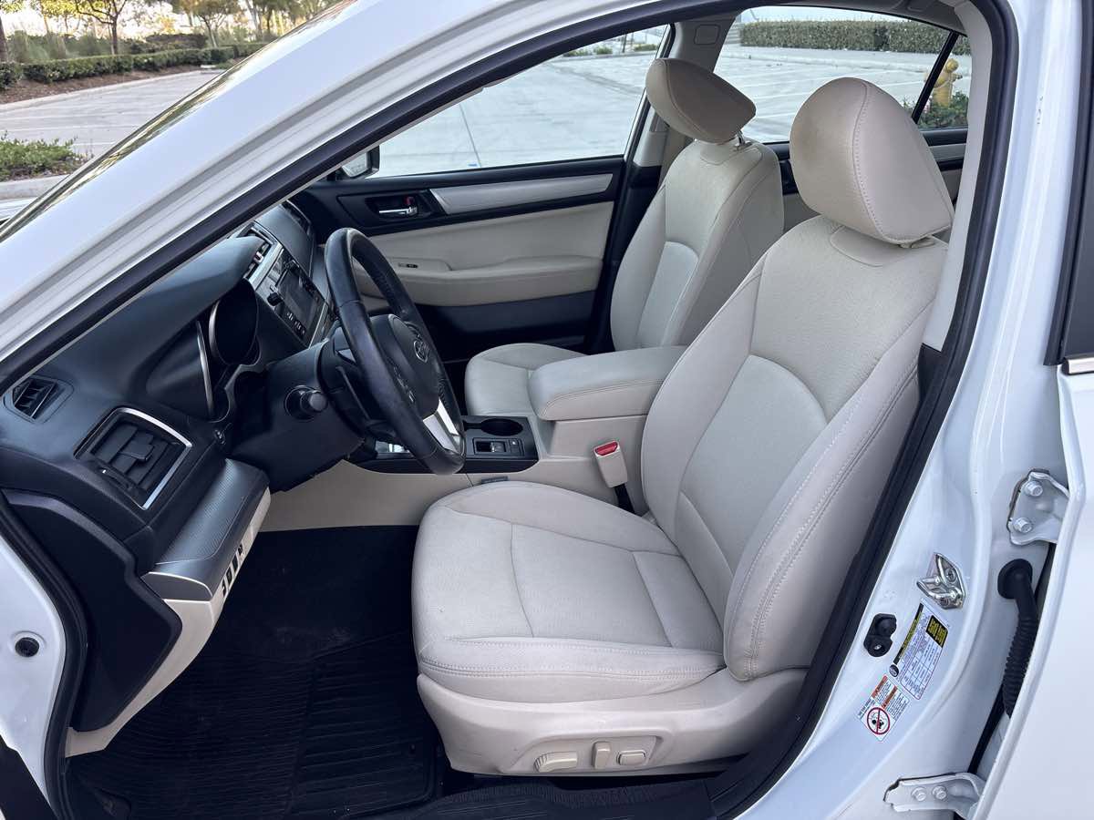 Used 2017 Subaru Legacy 2.5i Premium AWD/4WD image 21