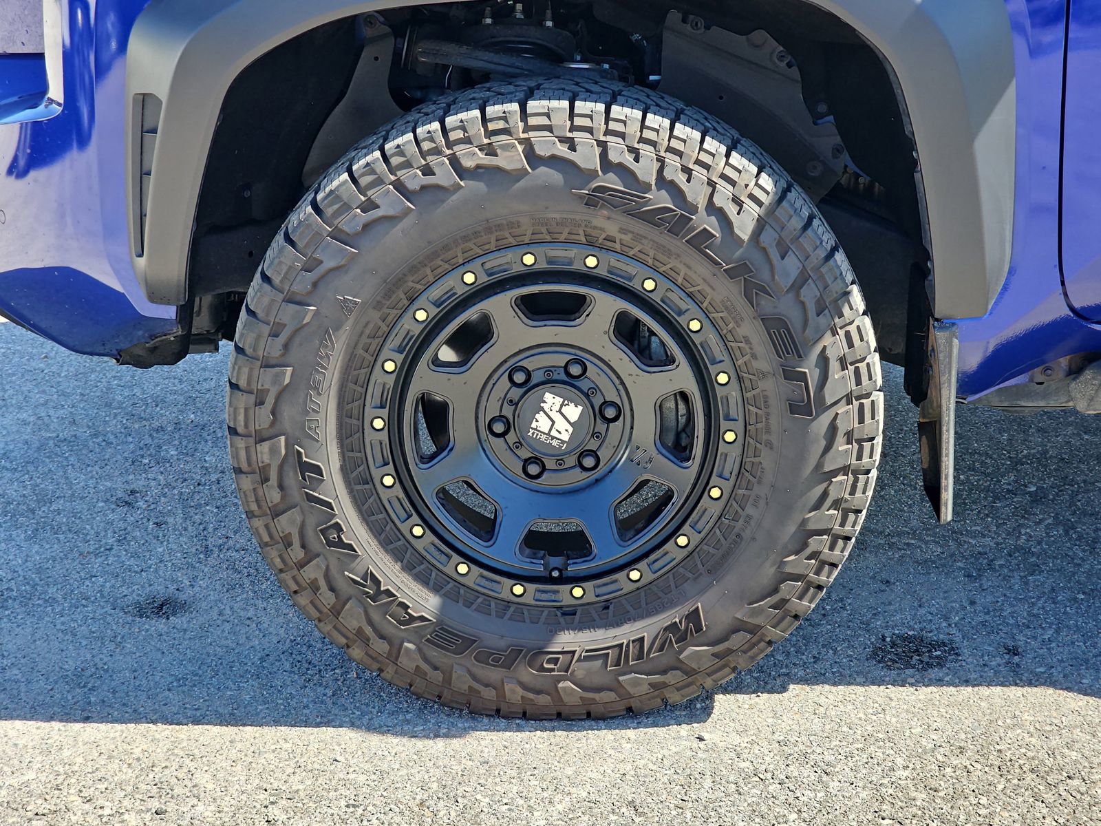 Used 2024 Toyota Tacoma TRD Off-Road w/ TRD Off Road Upgrade Package image 10