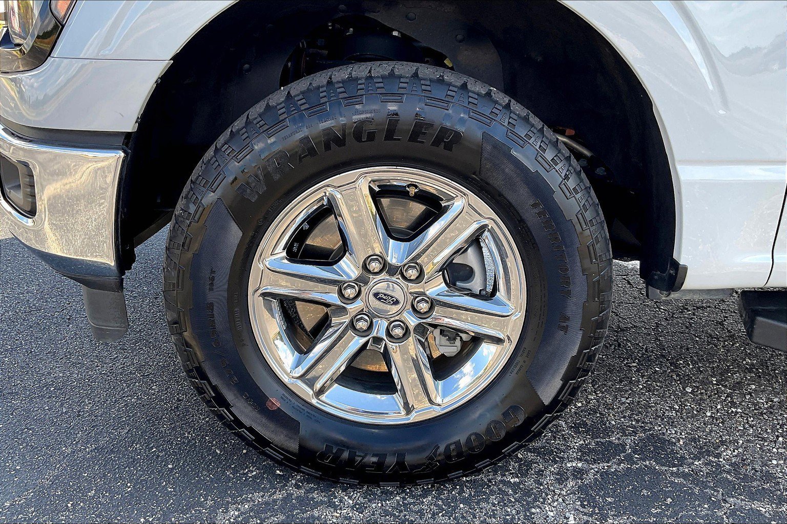 Used 2024 Ford F150 XLT w/ Mobile Office Package image 9