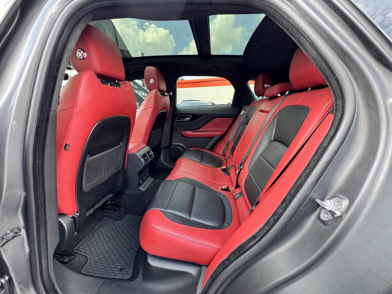 Used 2019 Jaguar F-PACE S image 13