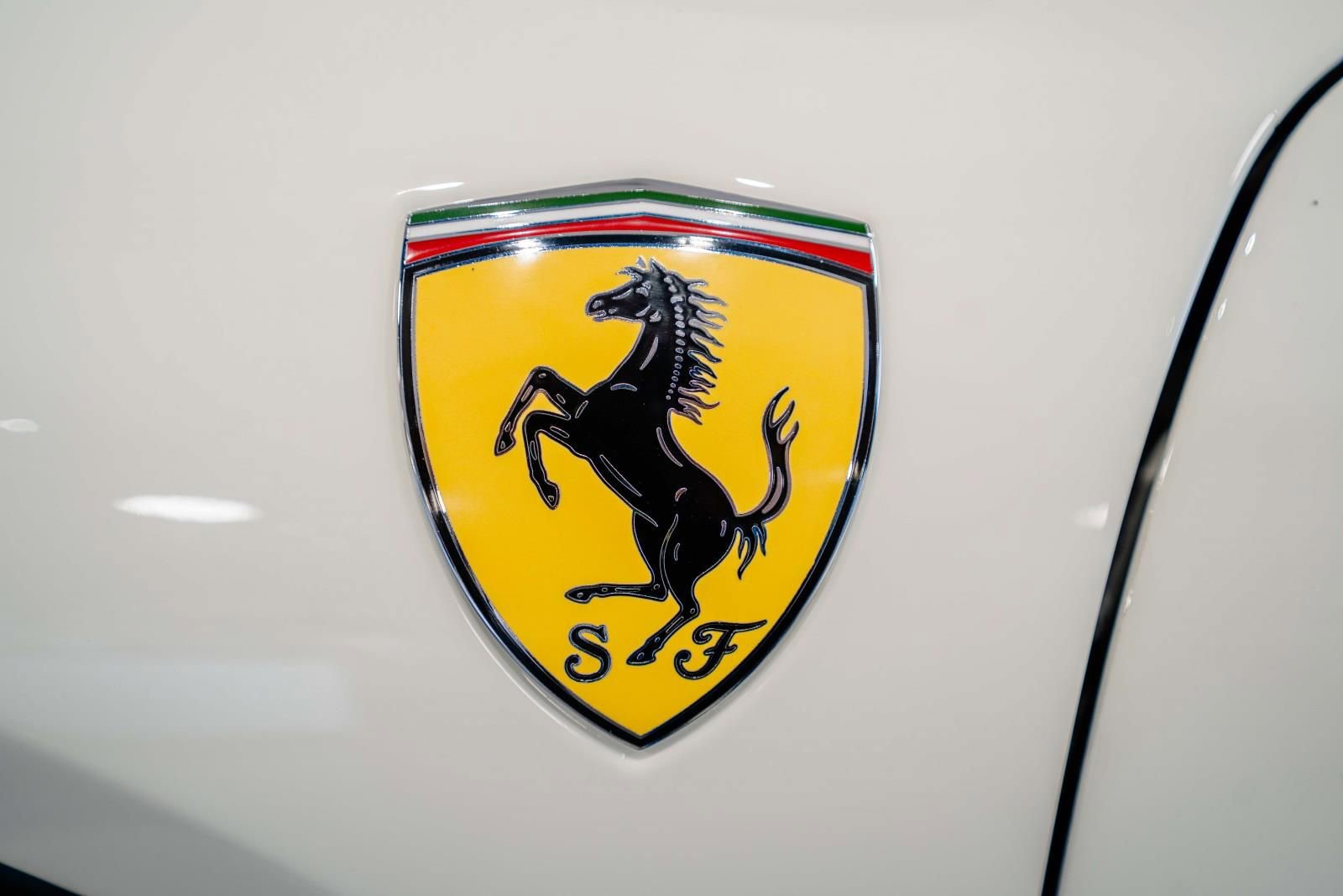 Used 2025 Ferrari 296 GTS image 30