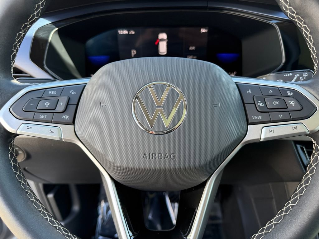 Used 2023 Volkswagen Taos SE w/ Panoramic Sunroof Package image 20
