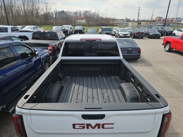 Used 2024 GMC Sierra 2500 AT4X image 9