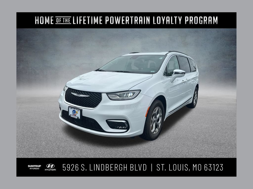 Used 2022 Chrysler Pacifica Limited AWD/4WD image 1