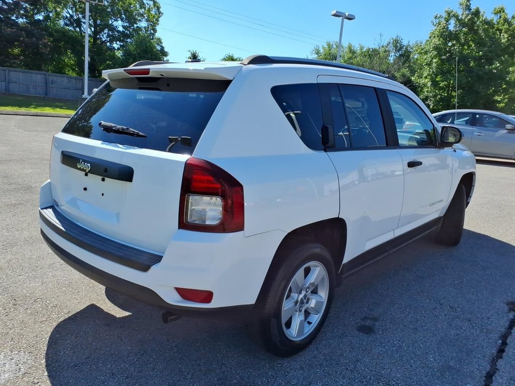 Used 2016 Jeep Compass Sport FWD image 12
