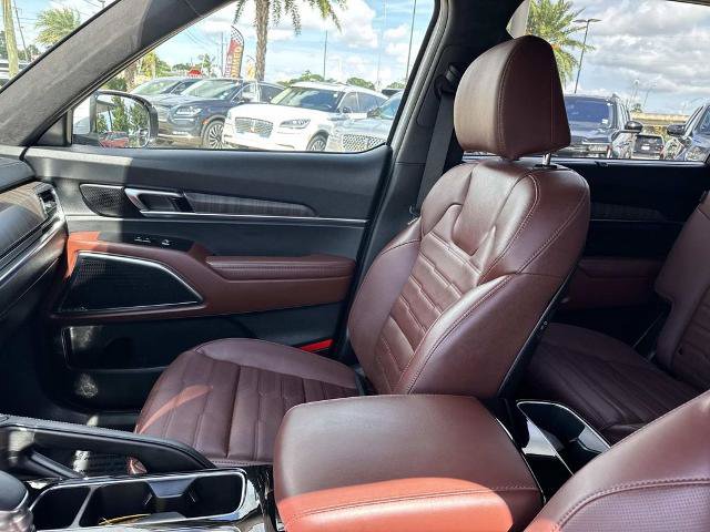 Used 2025 Kia Telluride SX Prestige AWD/4WD image 20