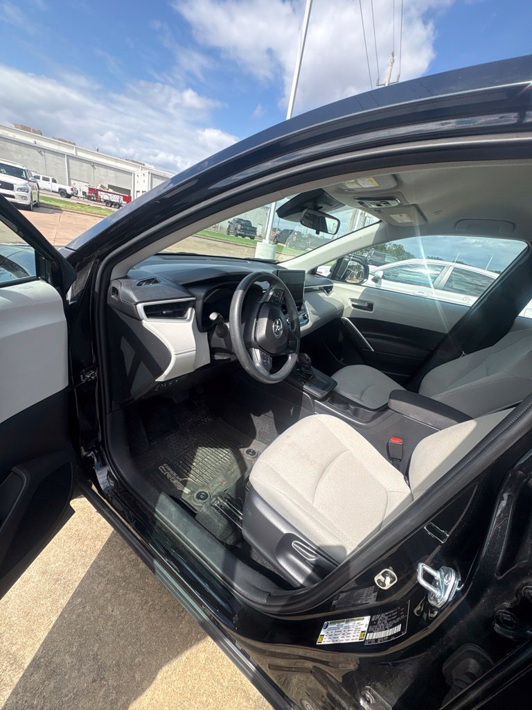 Used 2026 Toyota Corolla Cross L FWD image 6