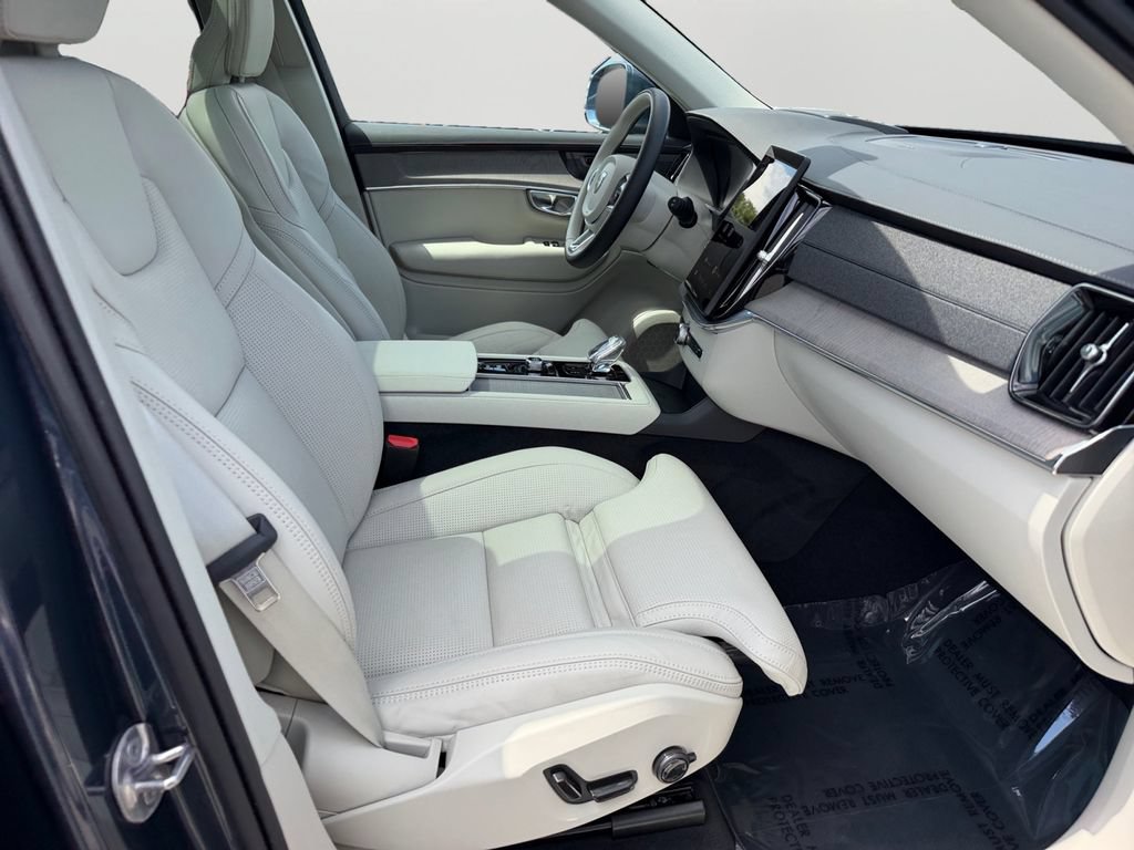 Certified 2026 Volvo XC90 B6 Ultra AWD/4WD image 8