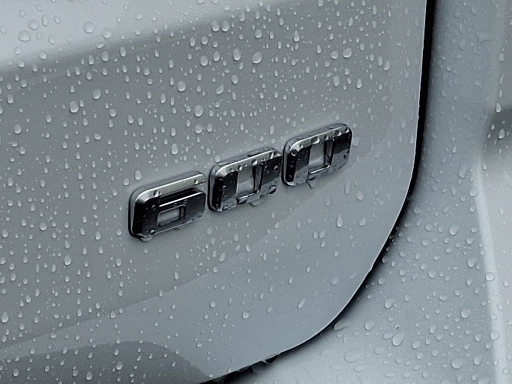 New 2026 Cadillac Escalade ESV Luxury w/ LPO, Floor Liner Package image 12