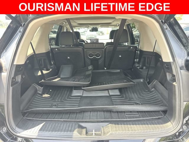 Used 2025 Honda Pilot Touring image 10
