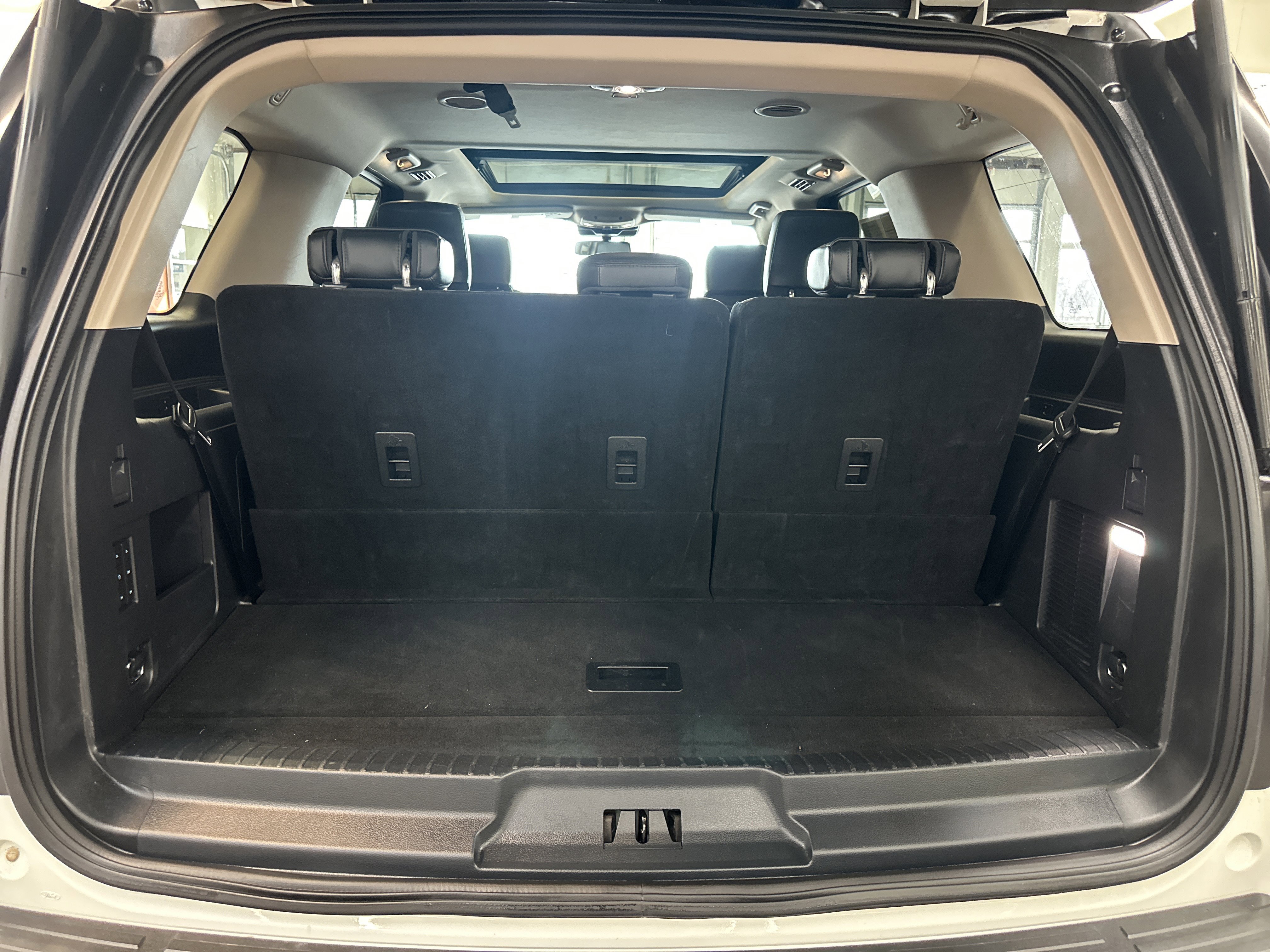 Used 2022 Ford Expedition XLT image 8
