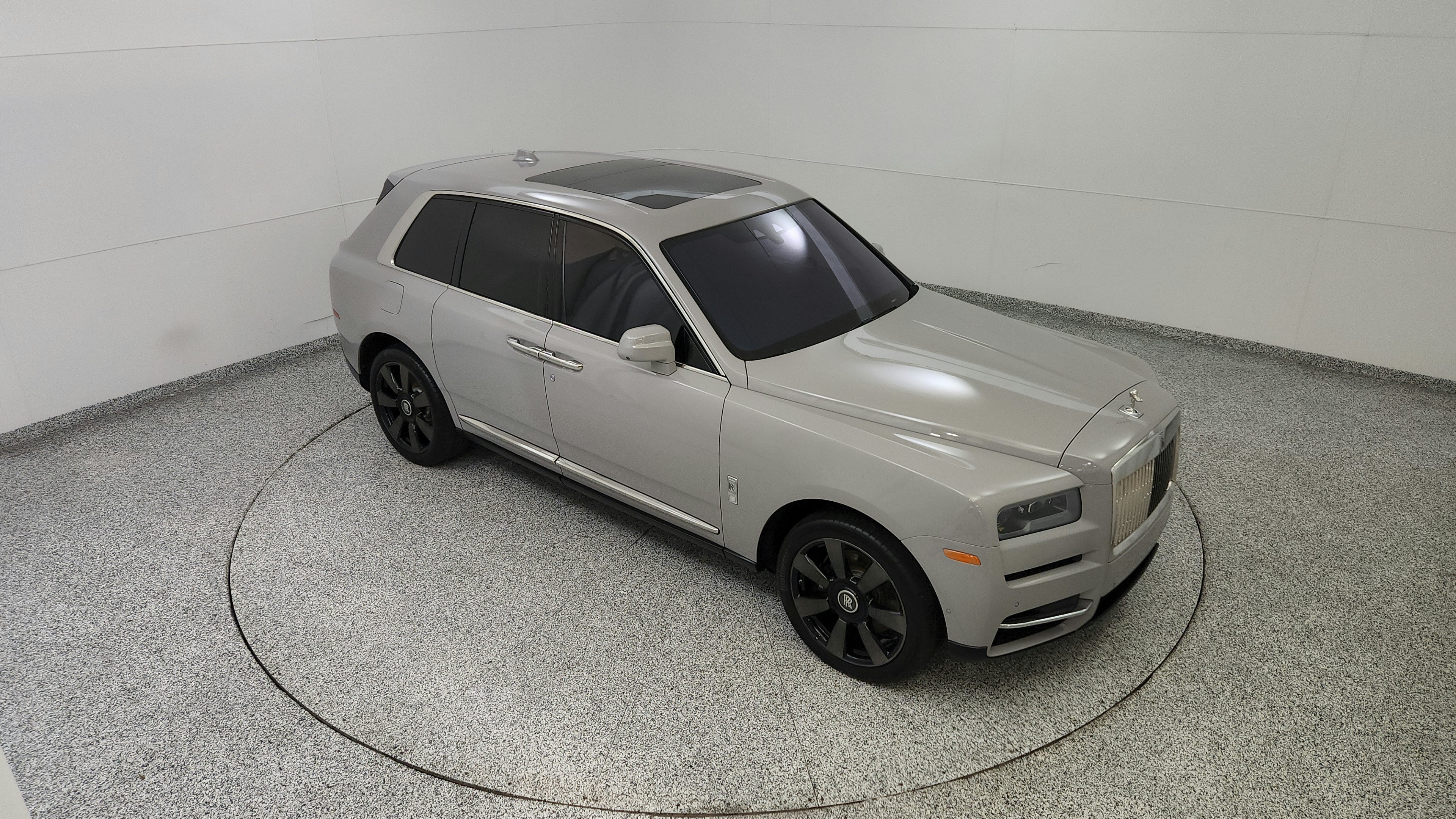 Used 2021 Rolls-Royce Cullinan AWD/4WD image 13