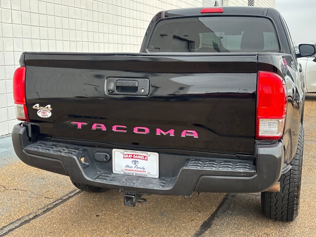 Used 2017 Toyota Tacoma SR image 24