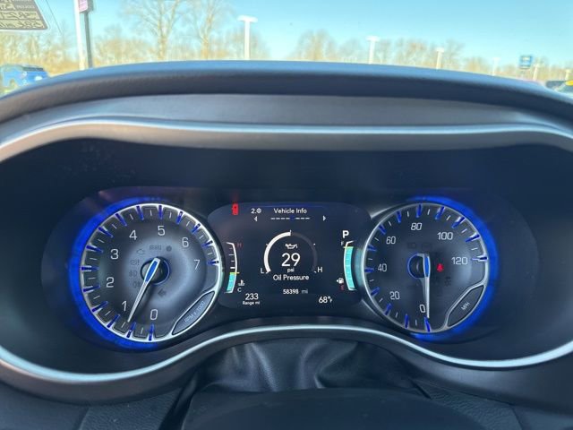 Used 2024 Chrysler Pacifica Touring-L FWD image 33