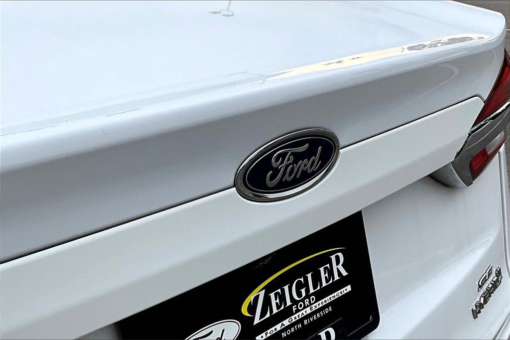 Certified 2019 Ford Fusion SE image 30
