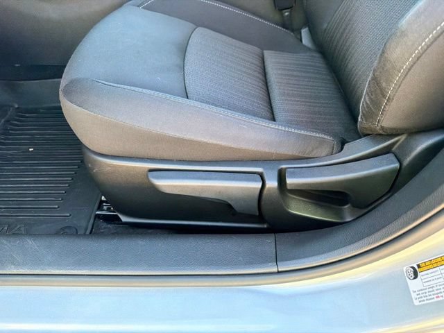 Used 2025 Nissan Altima 2.5 S FWD image 17