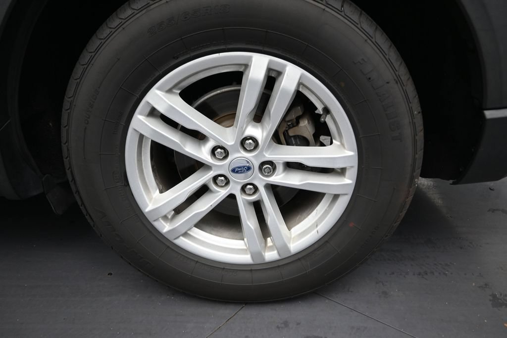 Used 2021 Ford Explorer XLT w/ Equipment Group 202A RWD image 10