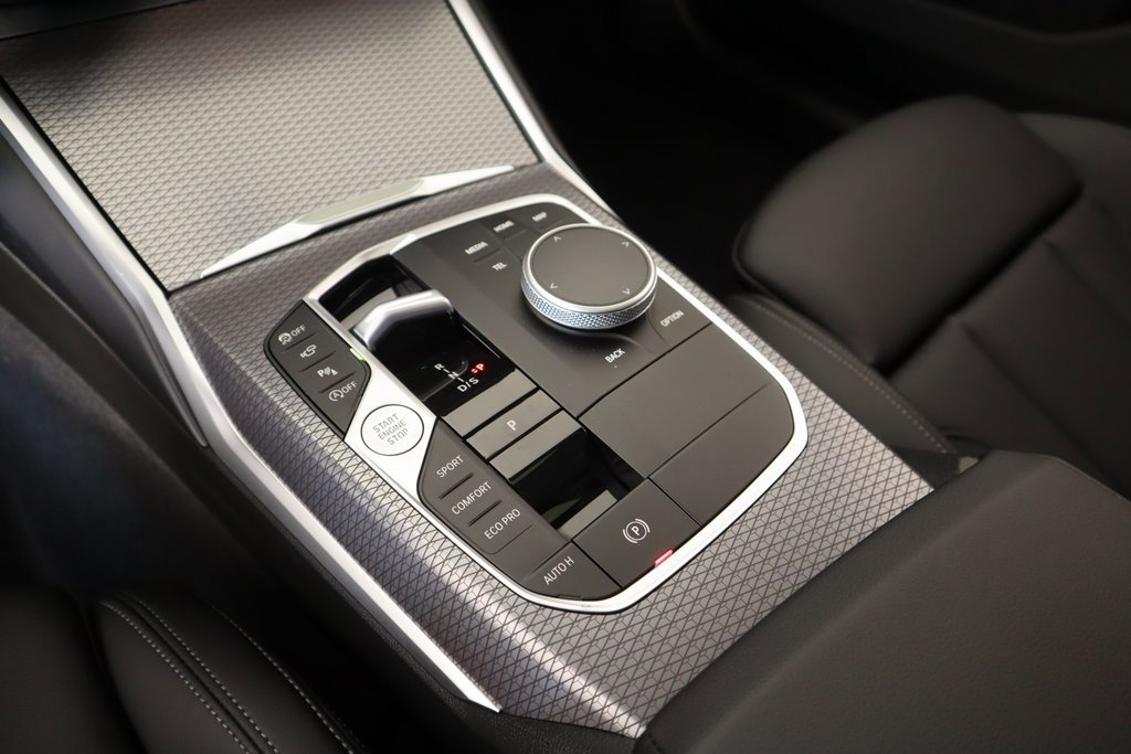 New 2025 BMW 330i xDrive Sedan w/ M Sport Package image 9