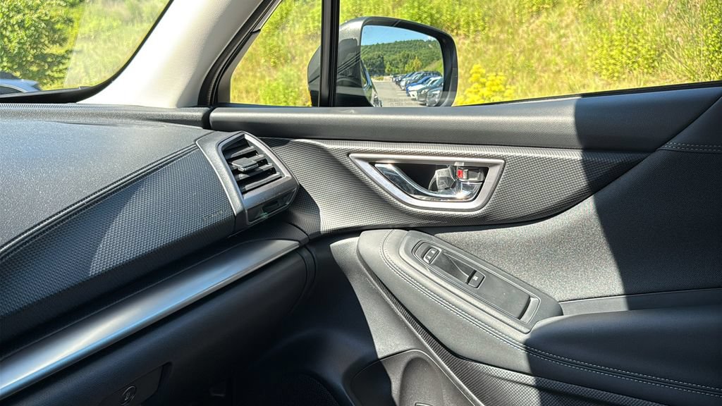 Certified 2023 Subaru Forester Premium AWD/4WD image 19