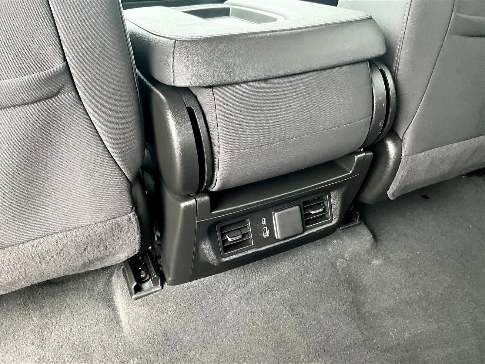 Used 2025 Chevrolet Silverado 1500 LT image 26