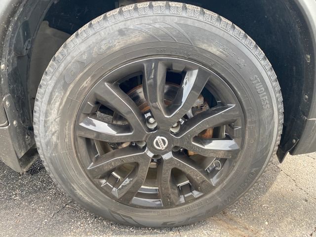 Used 2020 Nissan Rogue S image 16