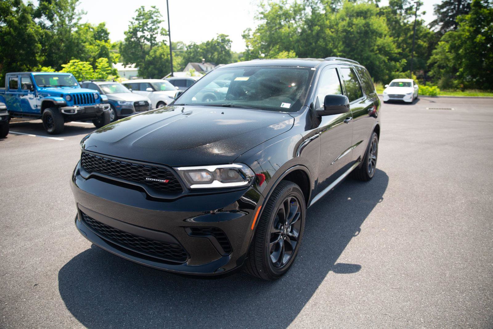 Used 2025 Dodge Durango GT w/ Blacktop Package image 8