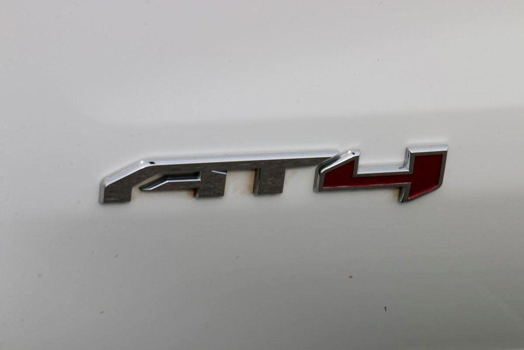 Used 2021 GMC Sierra 1500 AT4 w/ AT4 Premium Package image 11