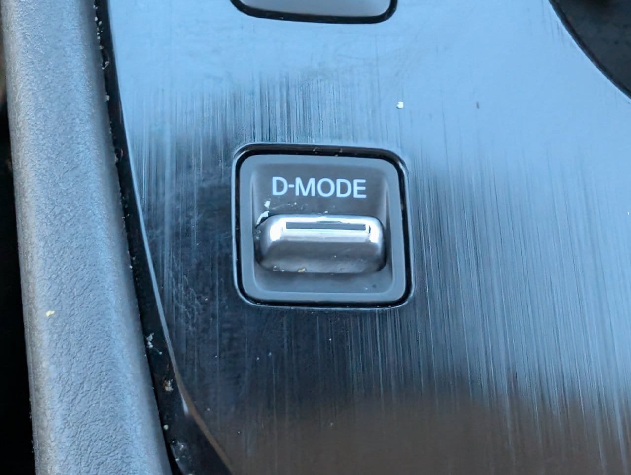 Used 2023 Nissan Rogue S FWD image 20