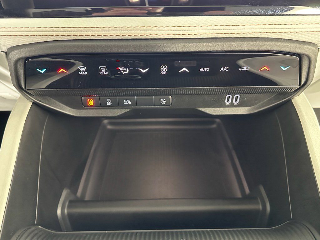 New 2026 Jeep Cherokee Limited image 14